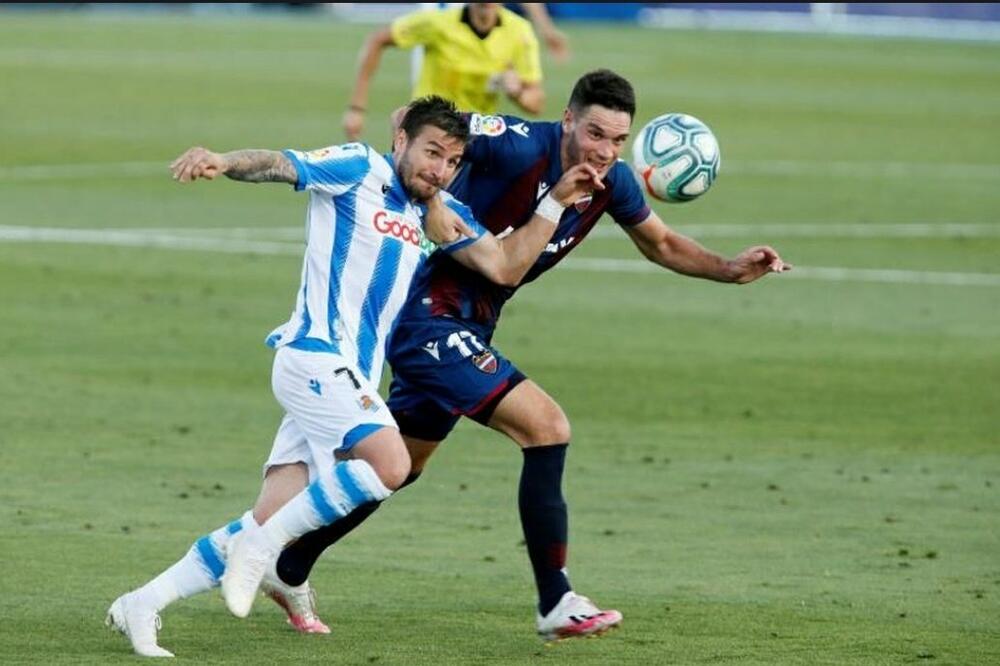 Nikola Vukčević na meču sa Sosijedadom, Foto: Twitter