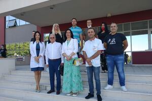 Ambasador S.Makedonije i saradnici donirali krv