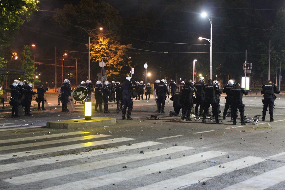 Policija na ulicama Beograda, Foto: BETAPHOTO