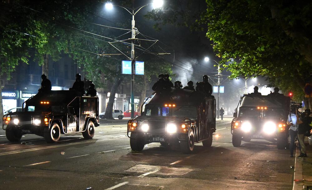 <p>Reporter “Vijesti” na protestima u Beogradu gdje hiljade nezadovoljnih, mahom mladih, zajedno izlaze na ulice uprkos izraženim ideološkim i drugim razlikama</p>