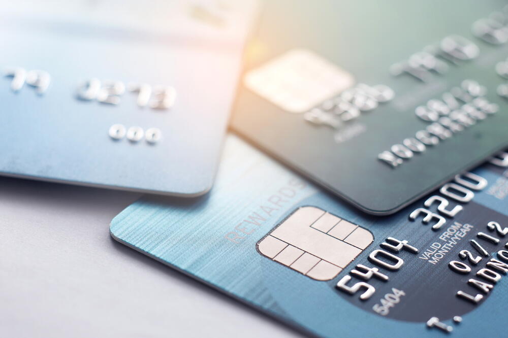 Čeka se zakon koji će na cjelovit način urediti poslovanje sa platnim karticama, Foto: Ap
