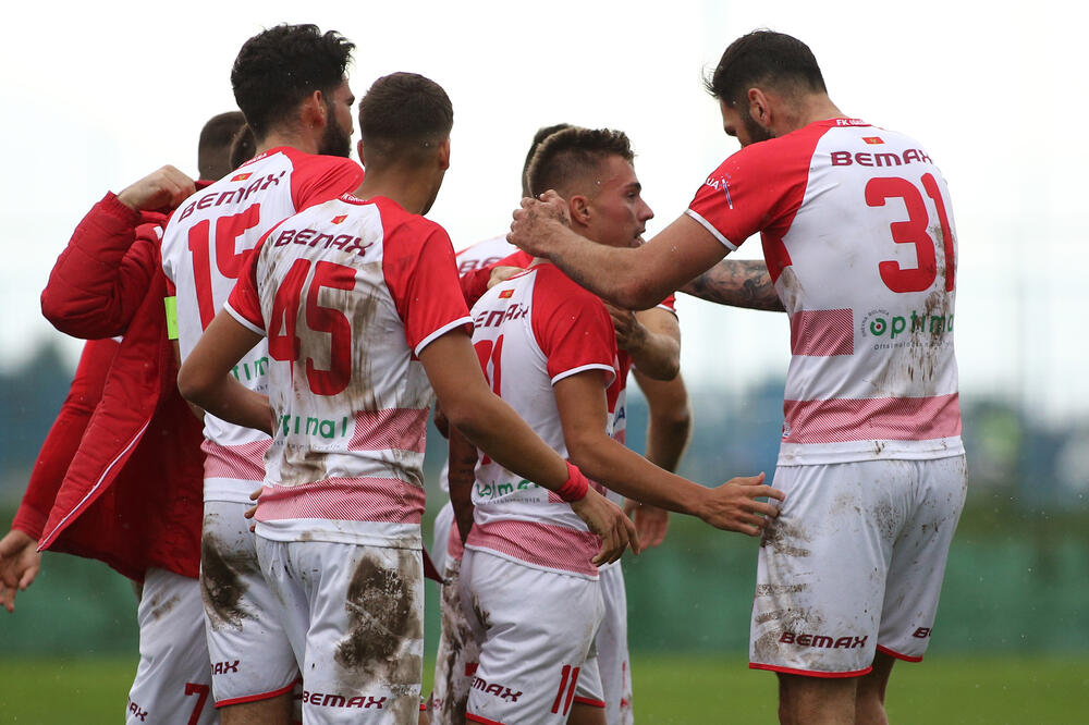 Fudbaleri Iskre, Foto: SAVO PRELEVIC