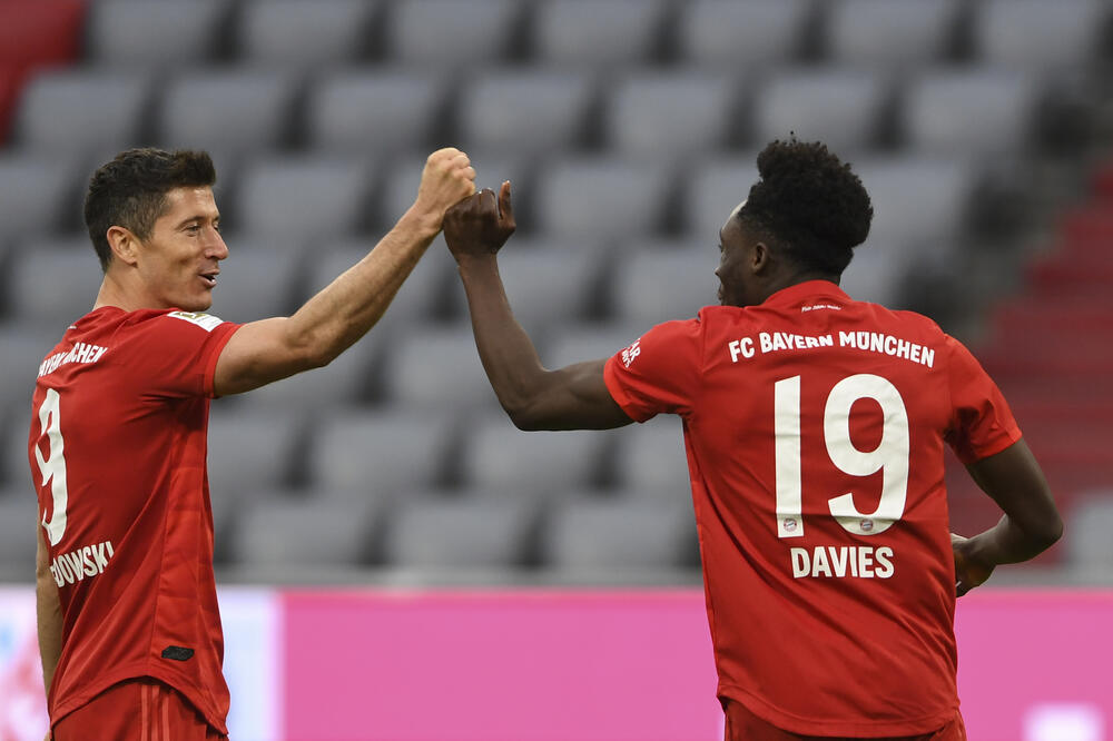 Levandovski i Dejvis, Foto: AP