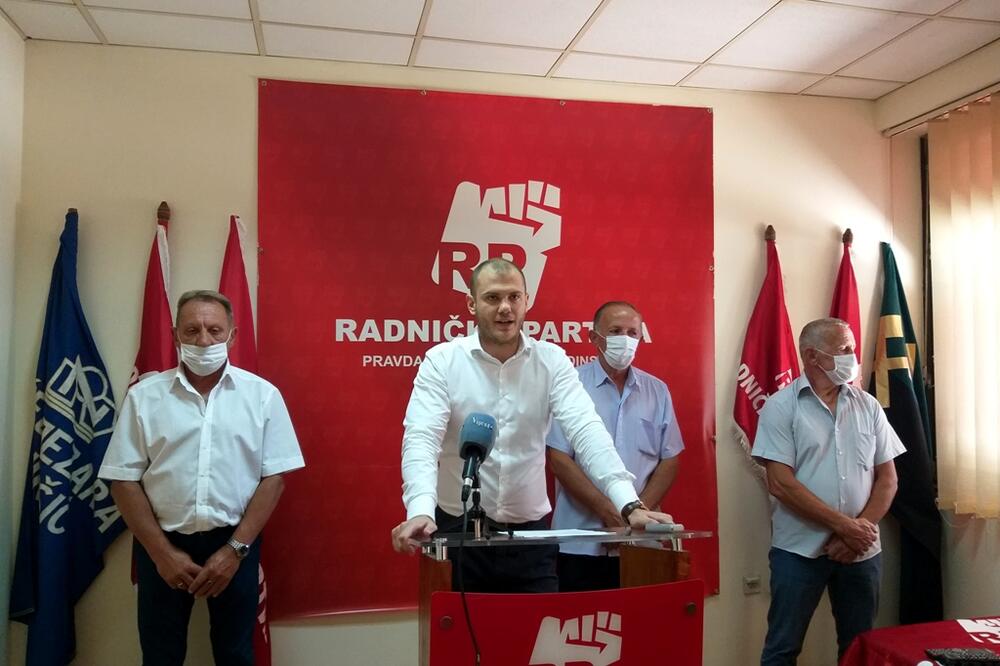 Sa presa Radničke partije, Foto: Svetlana Mandić