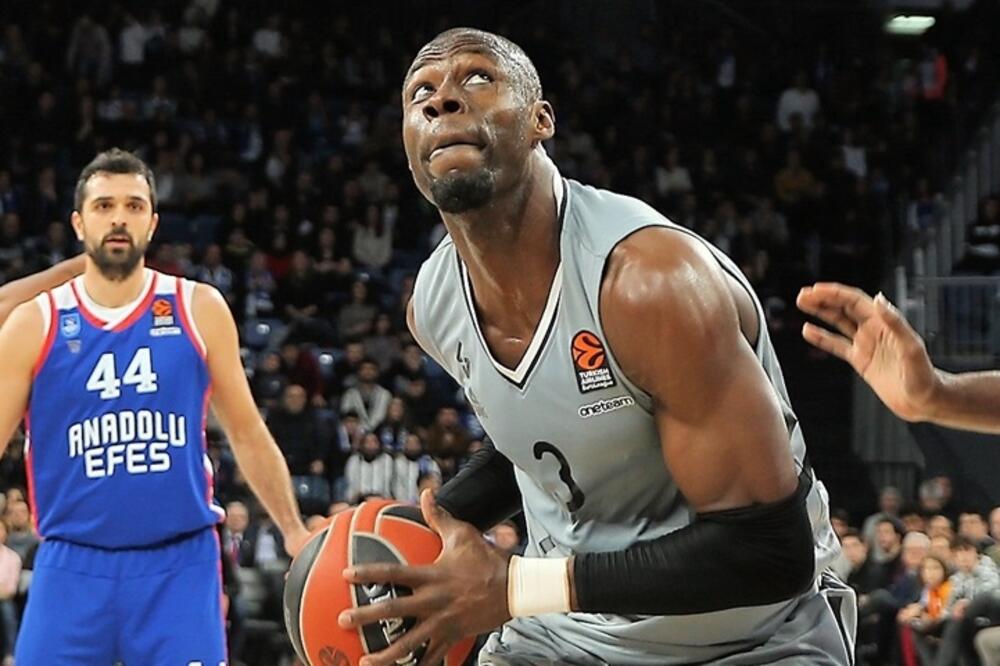 Tonje Džekiri, Foto: euroleague