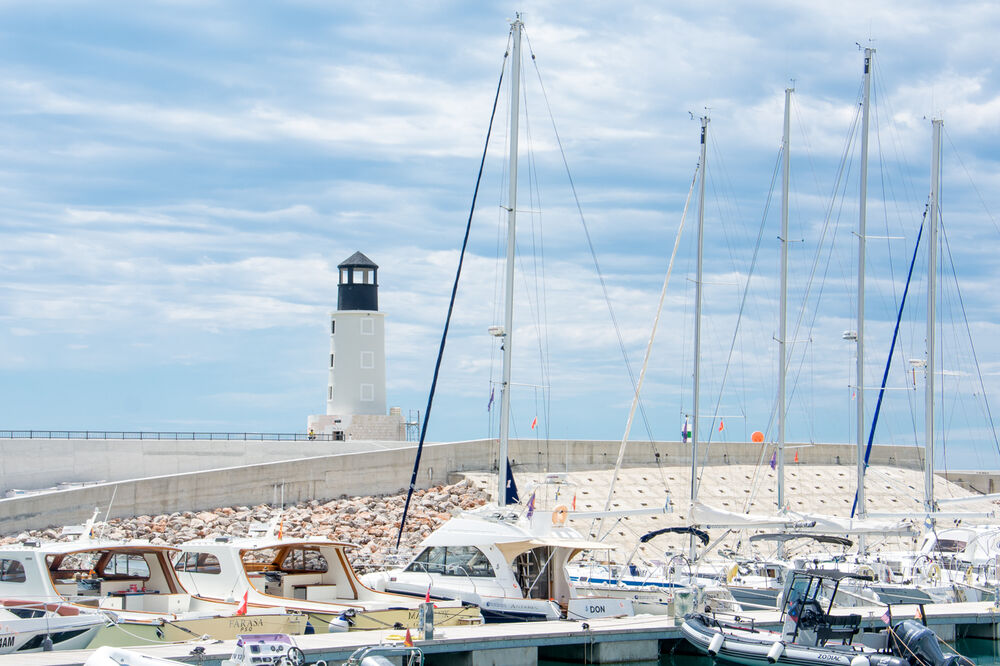 Novi svetionik u zalivu Trašte, Foto: Siniša Luković