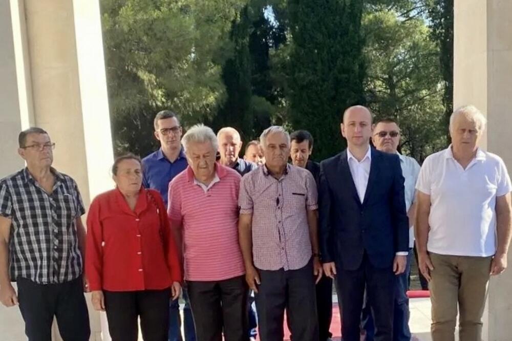 Sa polaganja vijenca, Foto: DNP