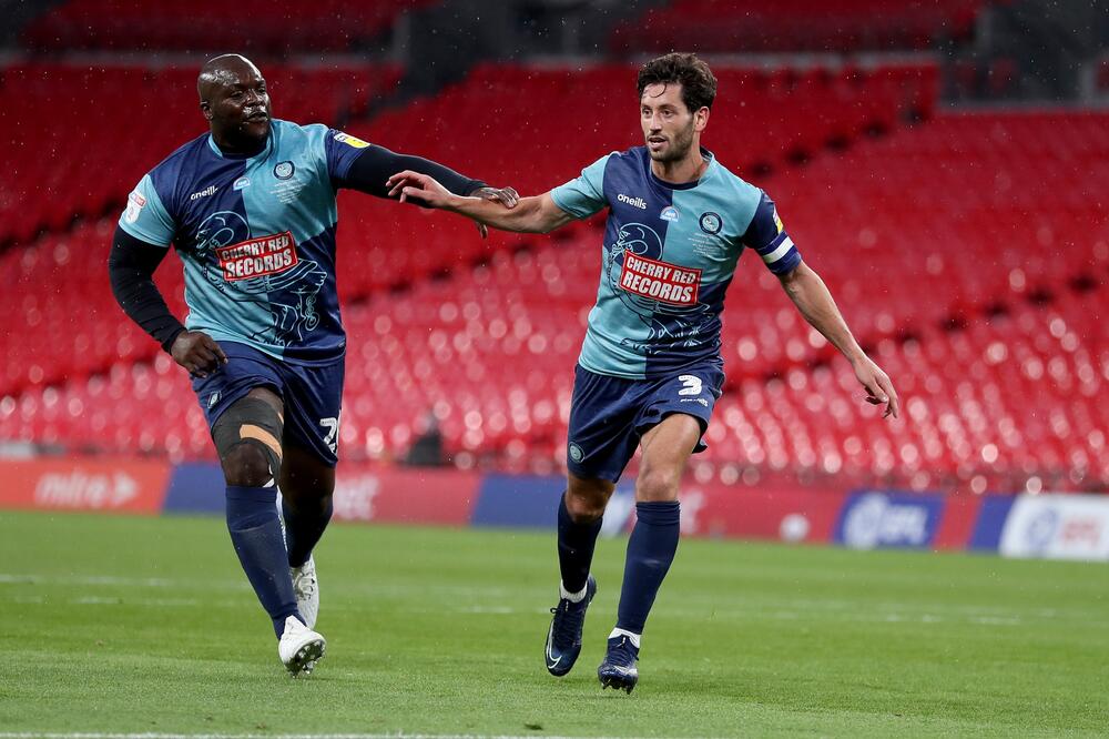 Akinfenva i Džekobson slave gol za pobjedu, Foto: Wycombe