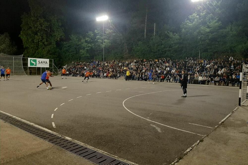 Tribine na Murini prepune su tokom svih 20 dana turnira, Foto: Zoran Knežević