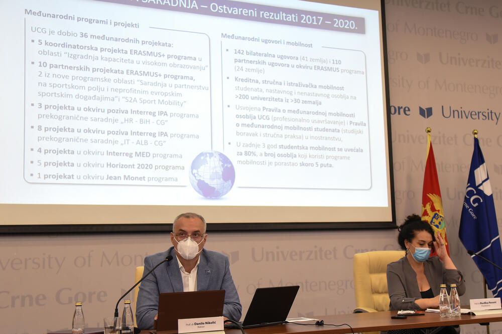 Nikolić na konferenciji, Foto: Savo Prelević