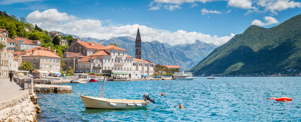 The first memories of Perast refer to 1336 when it was a fishing village