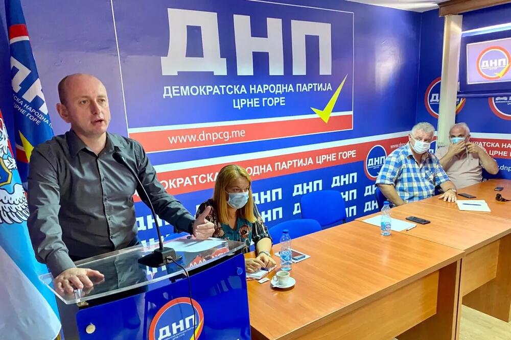 Milan Knežević na sjednici predsjedništva stranke, Foto: Demokratska narodna partija