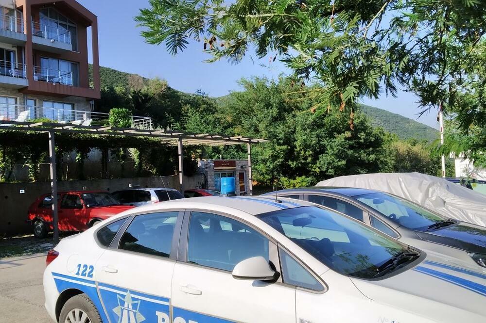 Sa uviđaja ubistva Šarovića, arhiva, Foto: Arhiva Vijesti