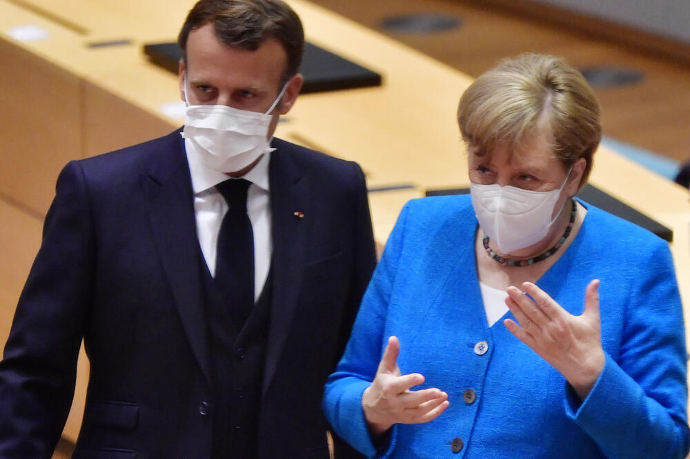 Emanuel Makron i Angela Merkel, Foto: Bet/AP