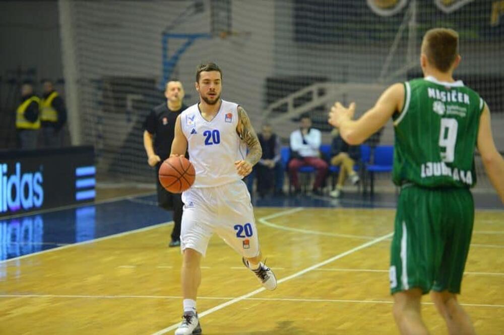 Korać, dok je igrao u prvom mandatu u Nikšiću, Foto: Fcebook.com/kksutjeskamedia