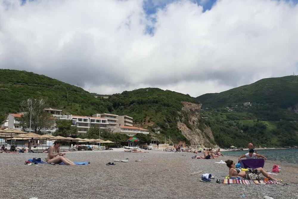 Plaža Jaz, jul 2020., Foto: Čitalac Vijesti