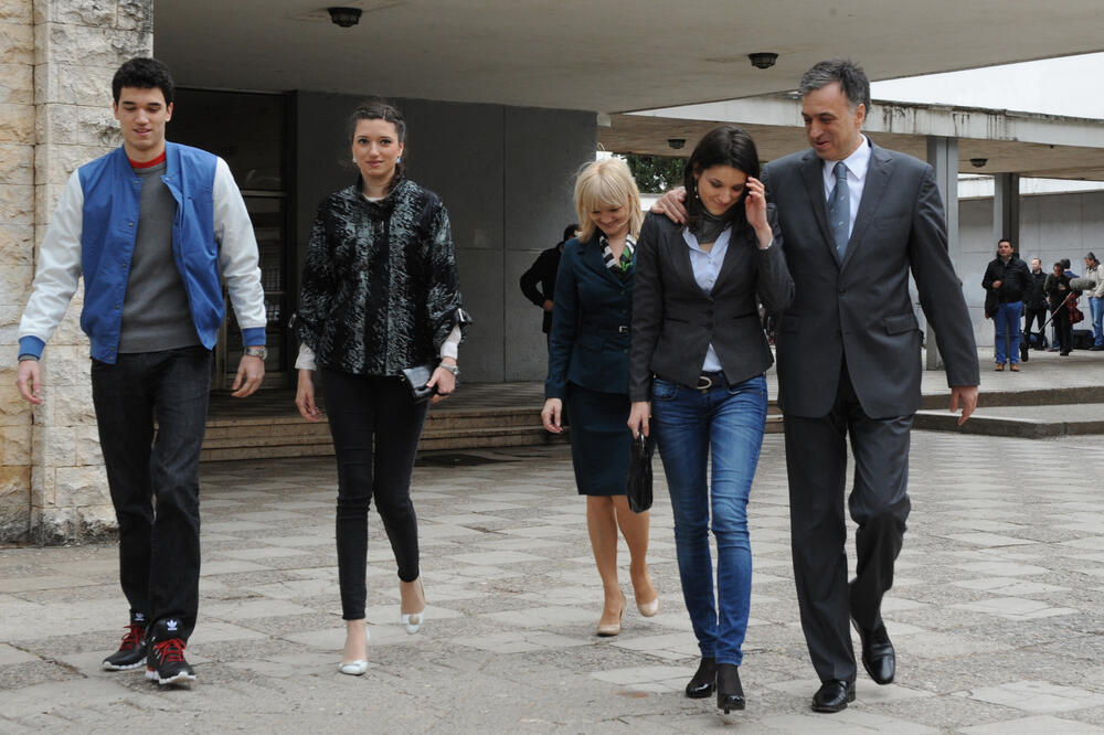 Vujanovići na glasanju 2013, Foto: Savo Prelević