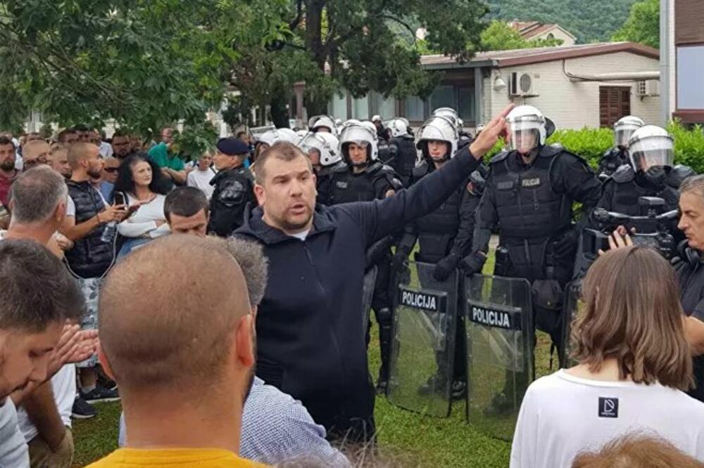 Demokrate, Foto: Demokrate