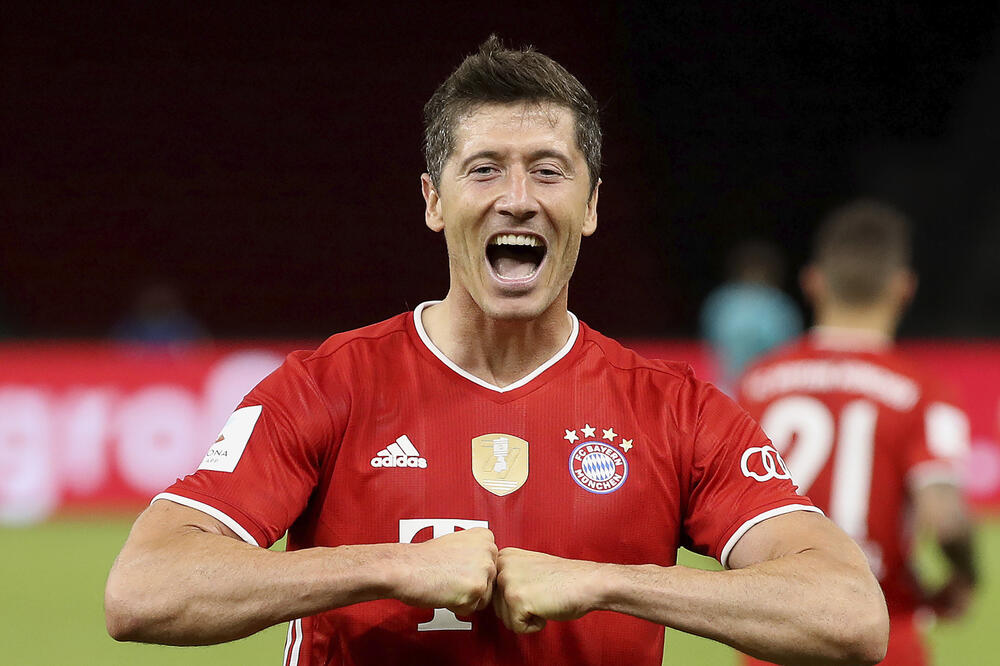 Levandovskom u narednih osam utamica treba šest golova za rekord, Foto: AP