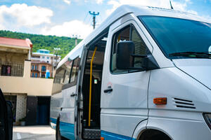 Buljarica: Putnica ispala iz autobusa