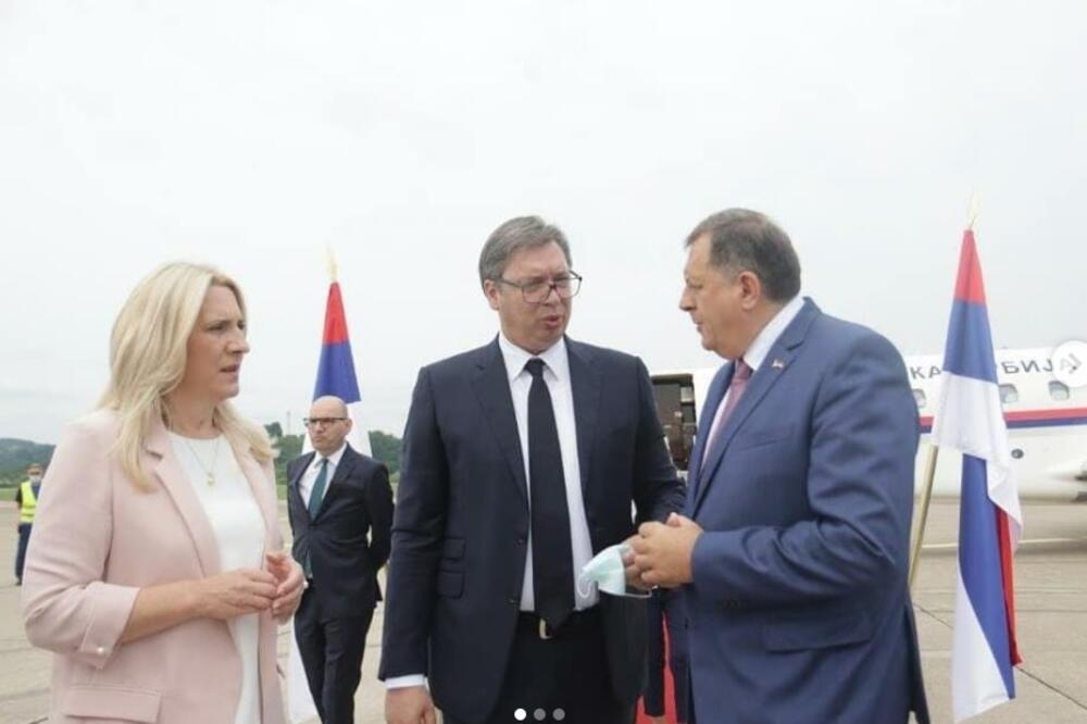 Predsjednica Republike Srpske Željka Cvijanović, Vučić i Dodik u Banjaluci, Foto: instagram.com/buducnostsrbijeav