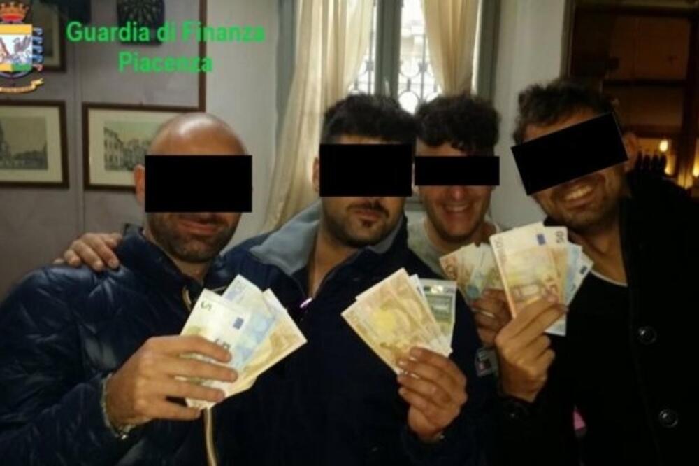 Četvorica osumnjičenih na fotografiji koju je objavila policija, Foto: Guardia Di Finanza