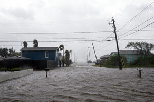 Uragan Hana pogodio djelove Teksasa, koji su među žarištima...