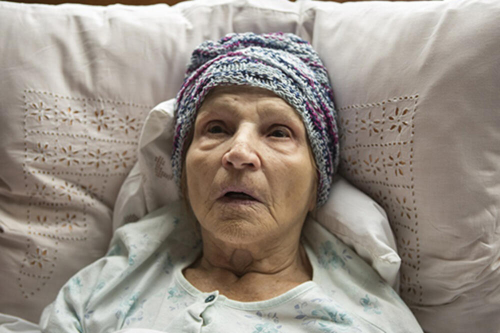 Mira Banjac u filmu “Koncentriši se, baba”, Foto: Obala Art Centar