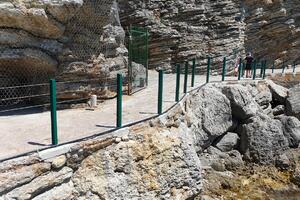 Budva: Rekontruisana zaštitna ograda ka plaži Mogren I