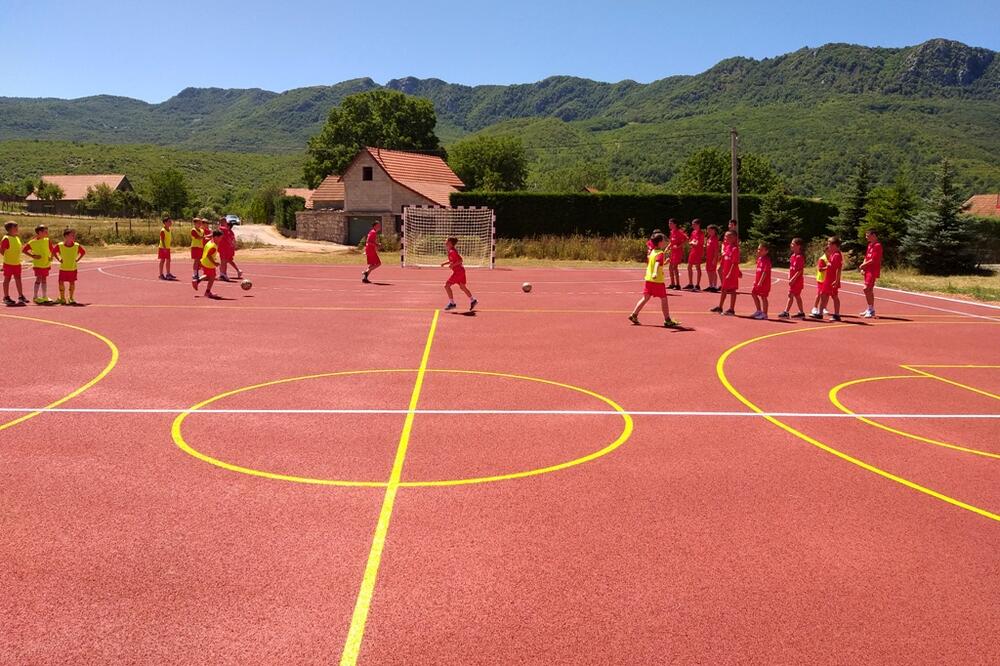 Novi sportski teren, Foto: Svetlana Mandić