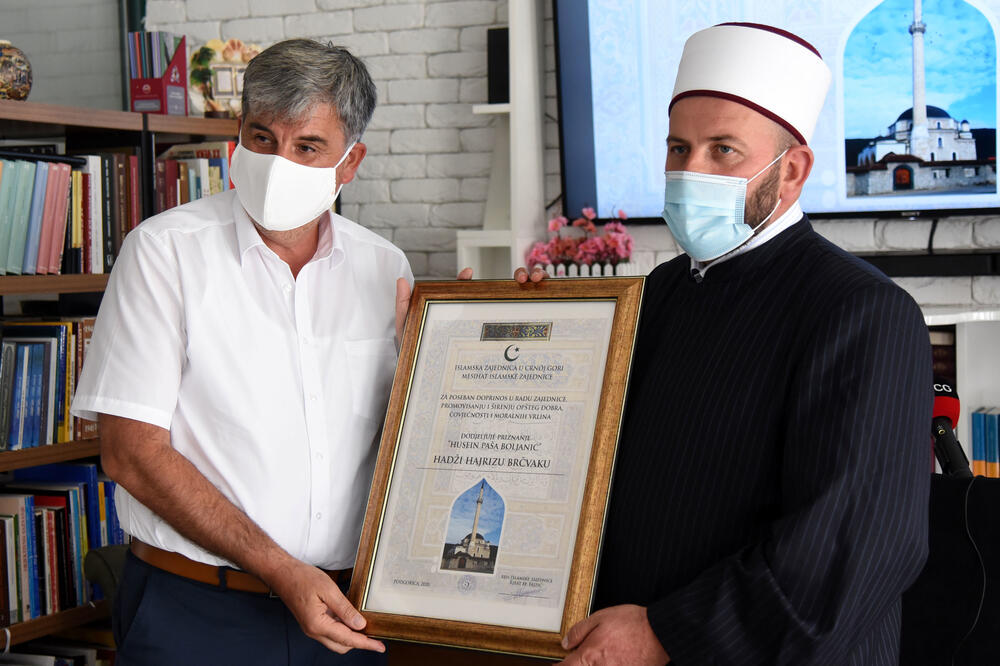 Brčvak i Fejzić prilikom dodjele priznanja, Foto: Luka Zeković