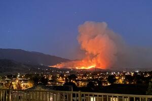 Evakuisano osam hiljada osoba zbog požara u Kaliforniji
