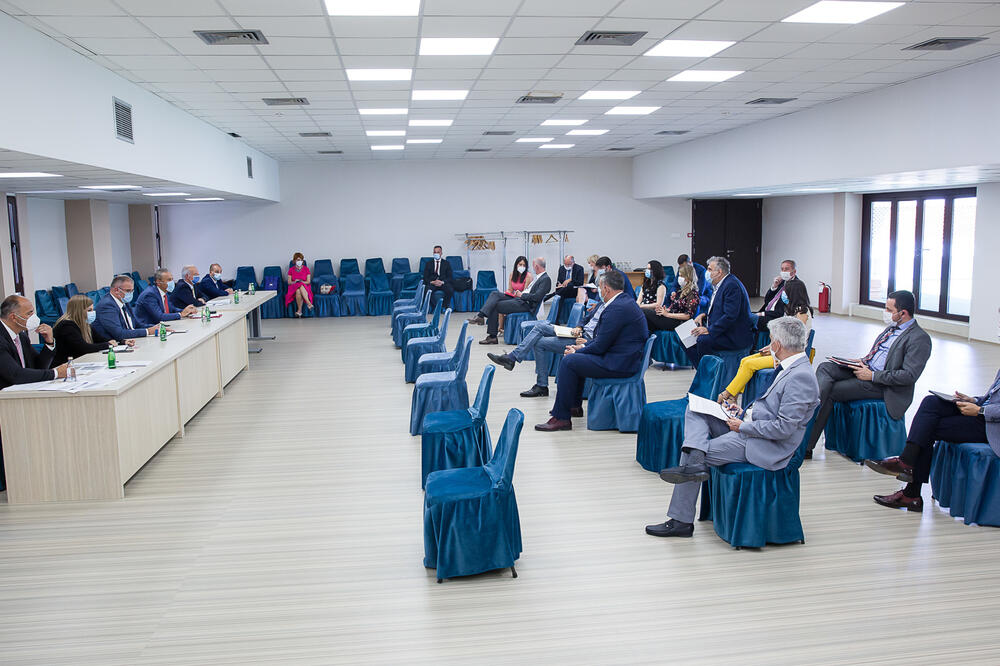 Sa jednog od sastanaka predstavnika CBCG i direktora banaka, Foto: Igor Šljivančanin