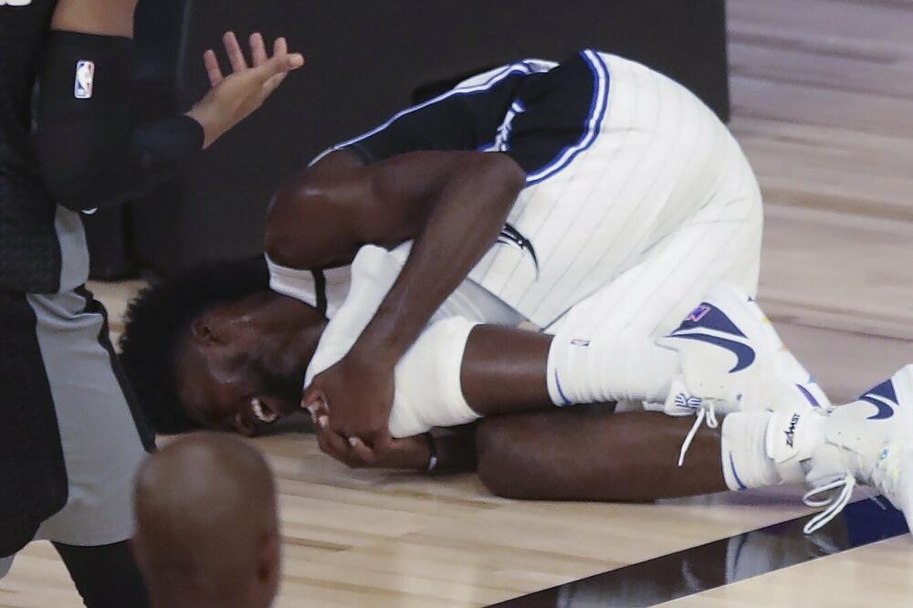 Ajzak nakon povrede, Foto: AP