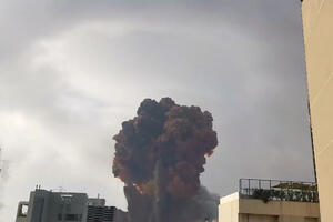Liban: 2.750 tona amonijum nitrata eksplodiralo u luci Bejruta