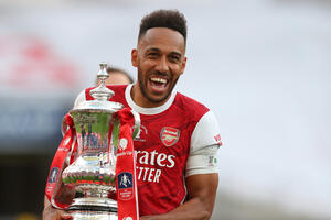 Arsenal zadržao golgetera: Obamejang ostaje "tobdžija"