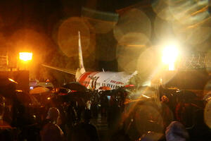 U avionskoj nesreći u Indiji najmanje 16 poginulih, na desetine...