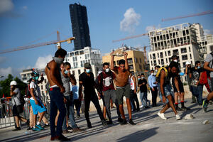 Demonstranti u Bejrutu ubili policajca, dio njih upao u...