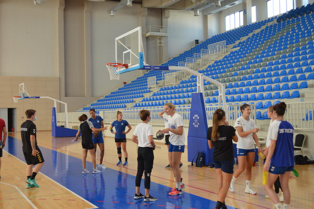 Sa današnjeg treninga, Foto: ŽRK Budućnost