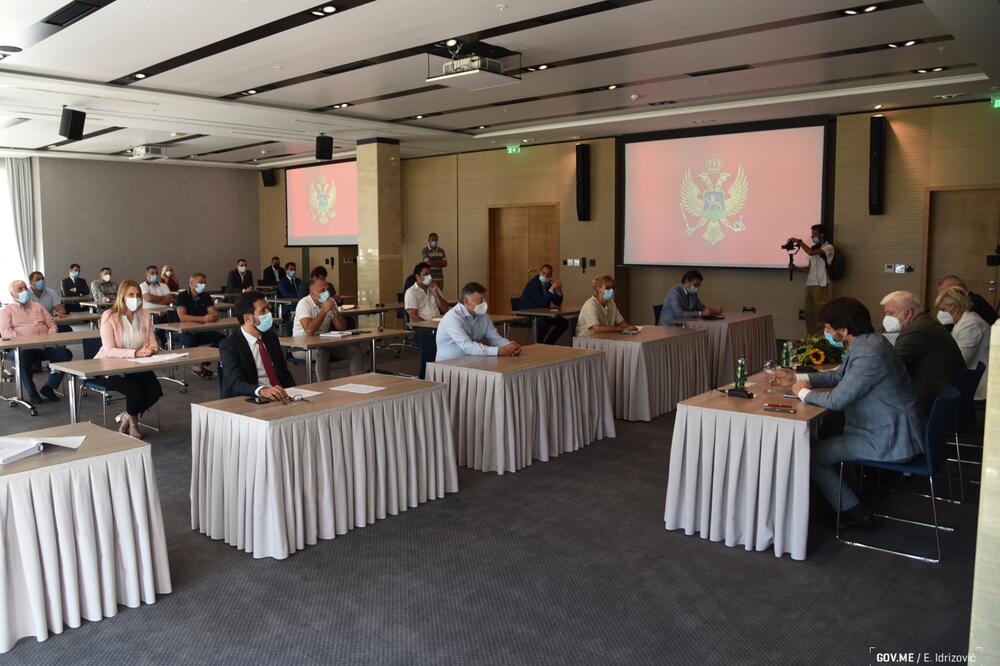 Marković na sastanku sa privrednicima u Budvi, Foto: Vlada Crne Gore