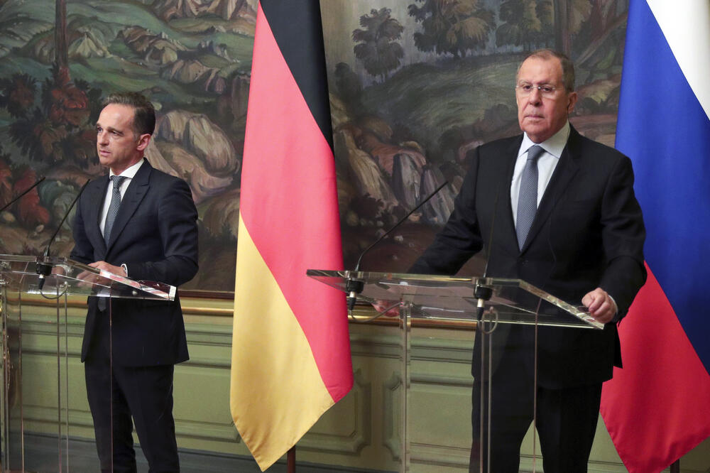Mas i Lavrov, Foto: AP Photo