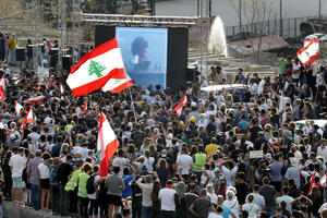 Libanske vlasti se pokušavaju spasiti, ljudi žele srušiti cijelu...