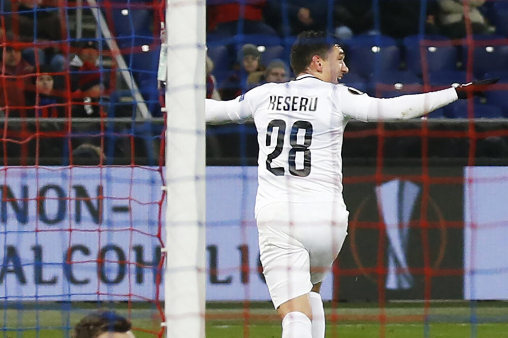 Kešeru slavi gol protiv Lokomotive Moskve prošle godine, Foto: AP