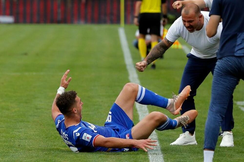 Krstović slavi gol sa Stankovićem, Foto: FK Crvena zvezda
