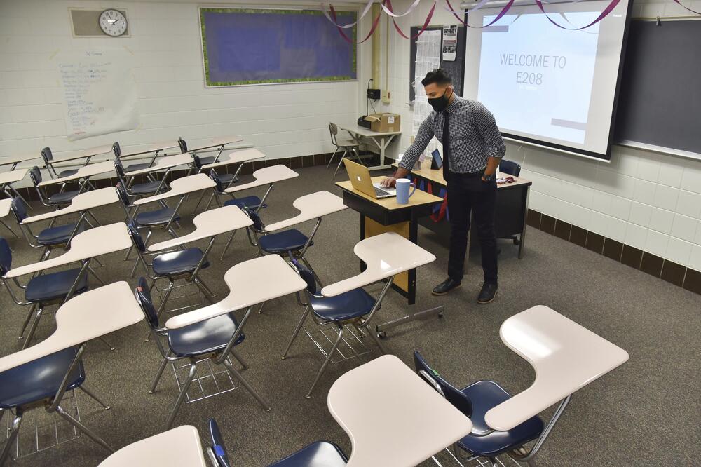 Školska godina počinje u septembru, Foto: AP