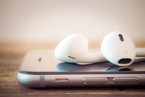 Nove Apple slušalice emitovaće zvuk direktno u lobanju