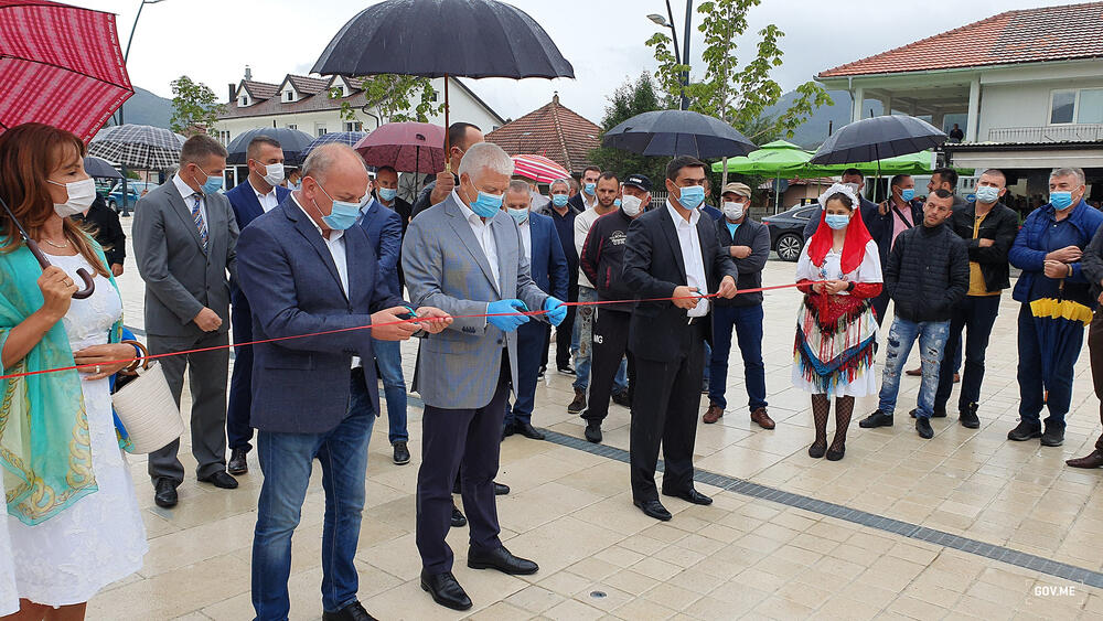 Marković u Plavu otvario dio rekonstruisanog trga