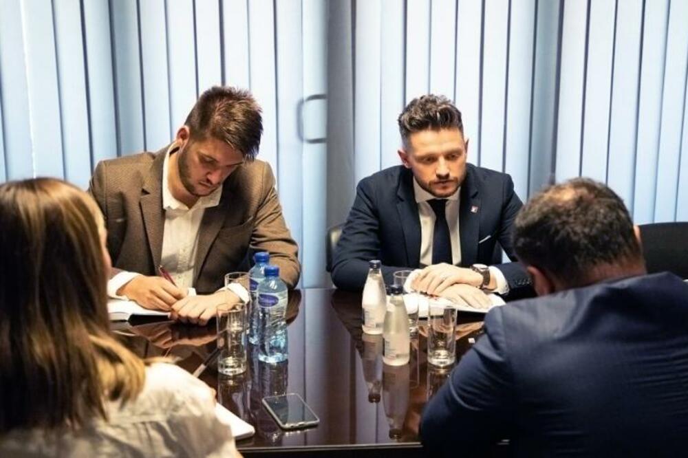 Sa sastanka sa OEBS-om, Foto: Crno na Bijelo