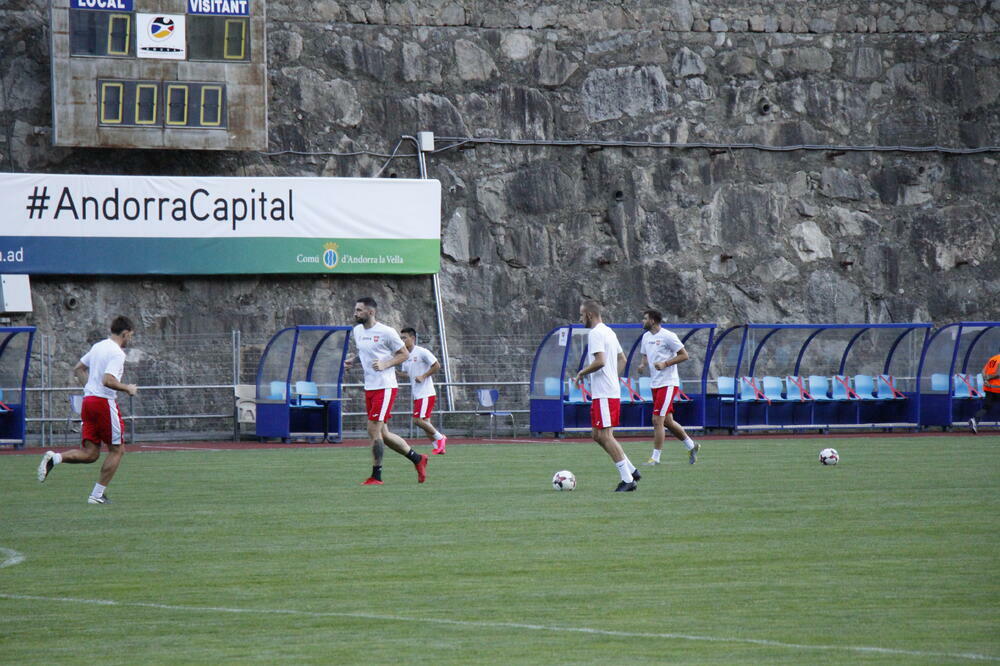 Fudbaleri Iskre na treningu u Andori, Foto: Mario Manso Lorenzo, Danilo Mitrović