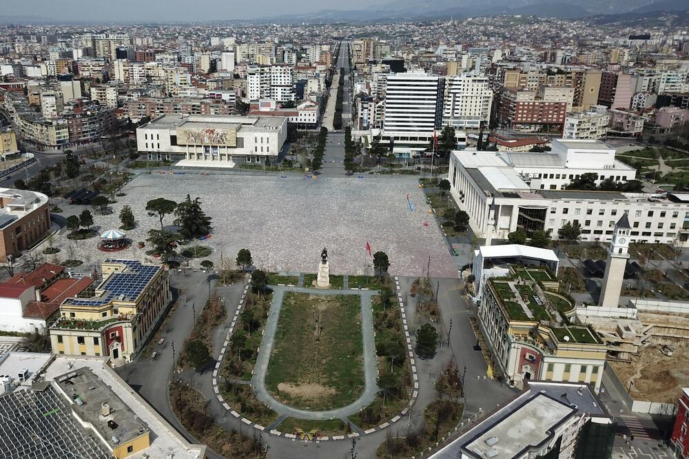 Centar Tirane, Foto: AP